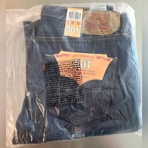 NIP Levi's 501 Button Fly Jeans 36/32